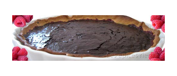 Tarte – Ganache au chocolat sur lit de framboises