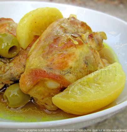 Tajine de poulet aux citrons confits et olives