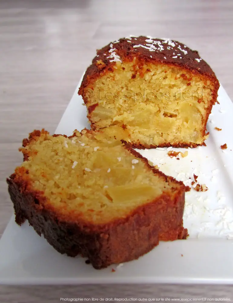 Cake Des Iles A L Ananas Caramelise Coco Et Gingembre Les Epices Rient