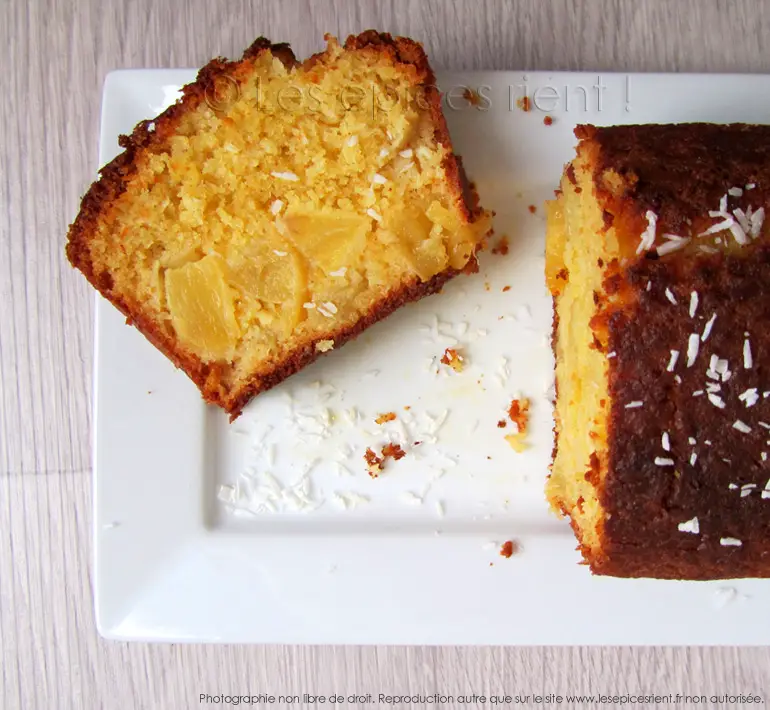 Cake des îles à l'ananas caramélisé, coco et gingembre