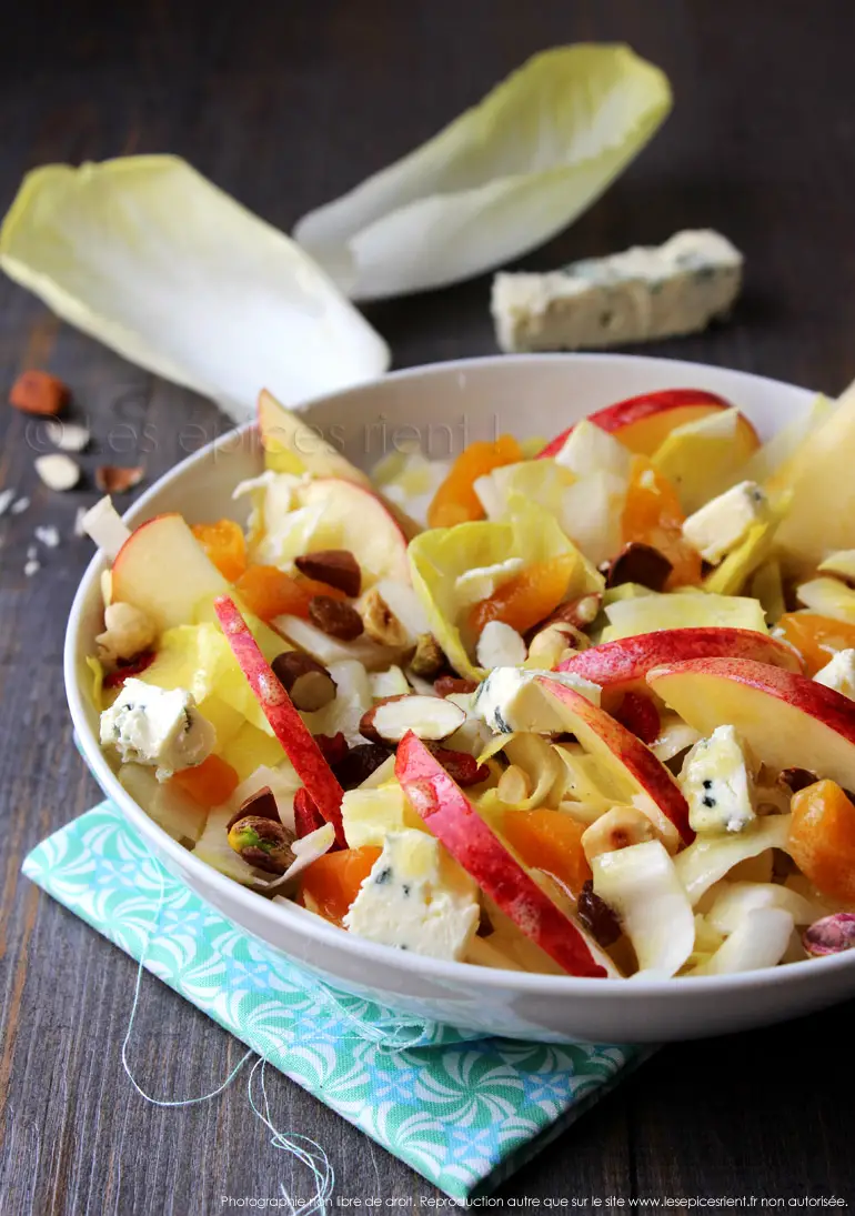 Salade D Hiver Meli Melo Endive Saint Agur Pommes Amandes Et